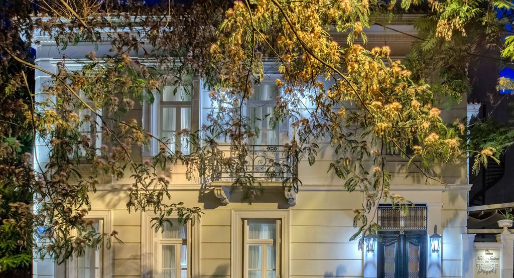 Η ιστορία μπροστά στα μάτια σας