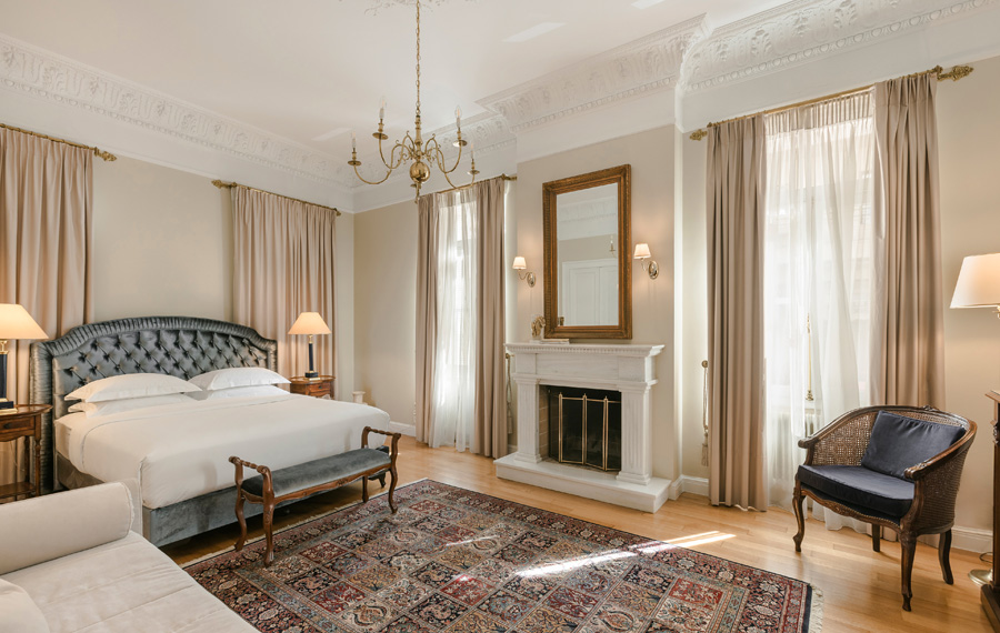 SUPERIOR SUITE